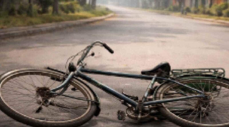 Death by falling from bicycle
