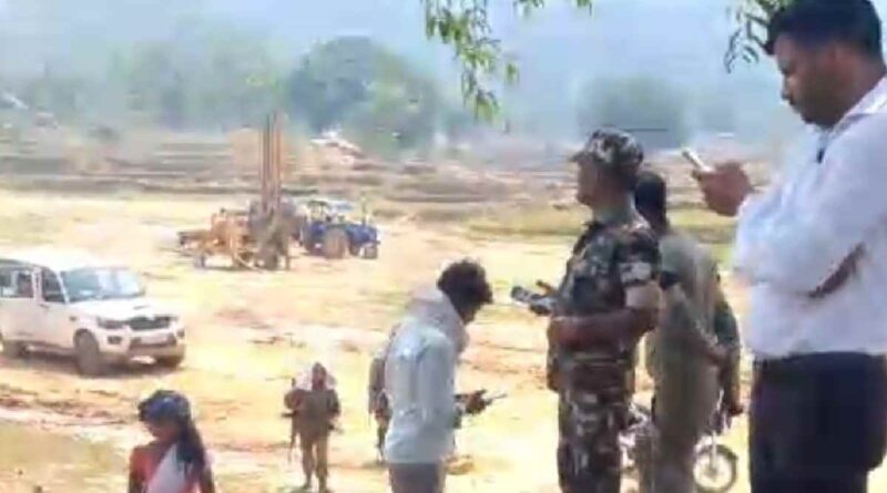 Protest against Bharatmala road continues in Gumla