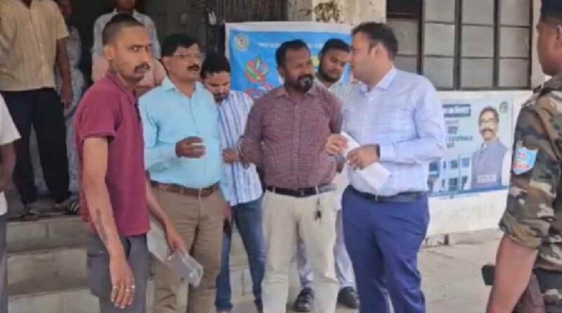 DDC Animesh Ranjan with Rojgar Sewak