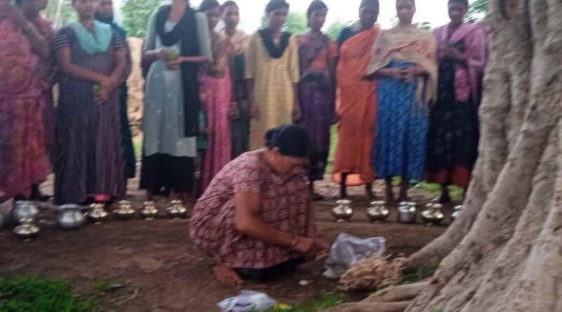 Worshipping Peepal tree for good rainfall