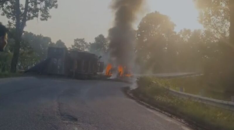 Gumla Highwa Trailer Fire